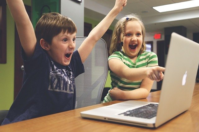 Adolescence et réalité virtuelle
